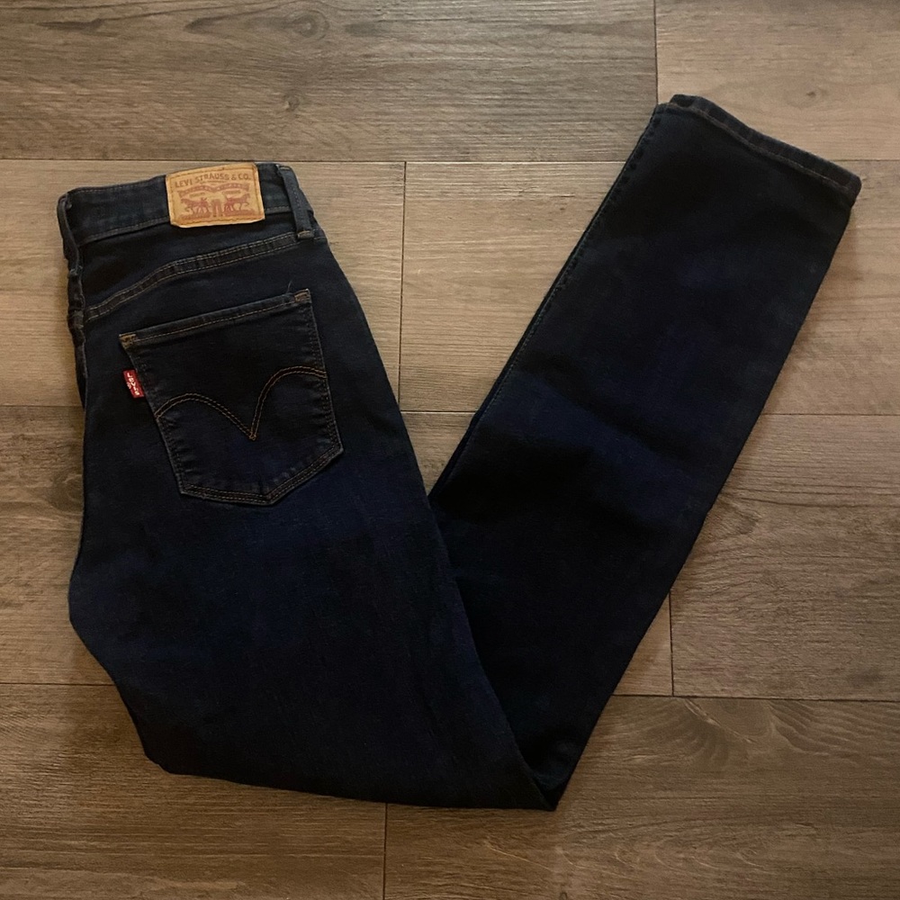 🆕 Levi’s Classic Mid Rise Jeans